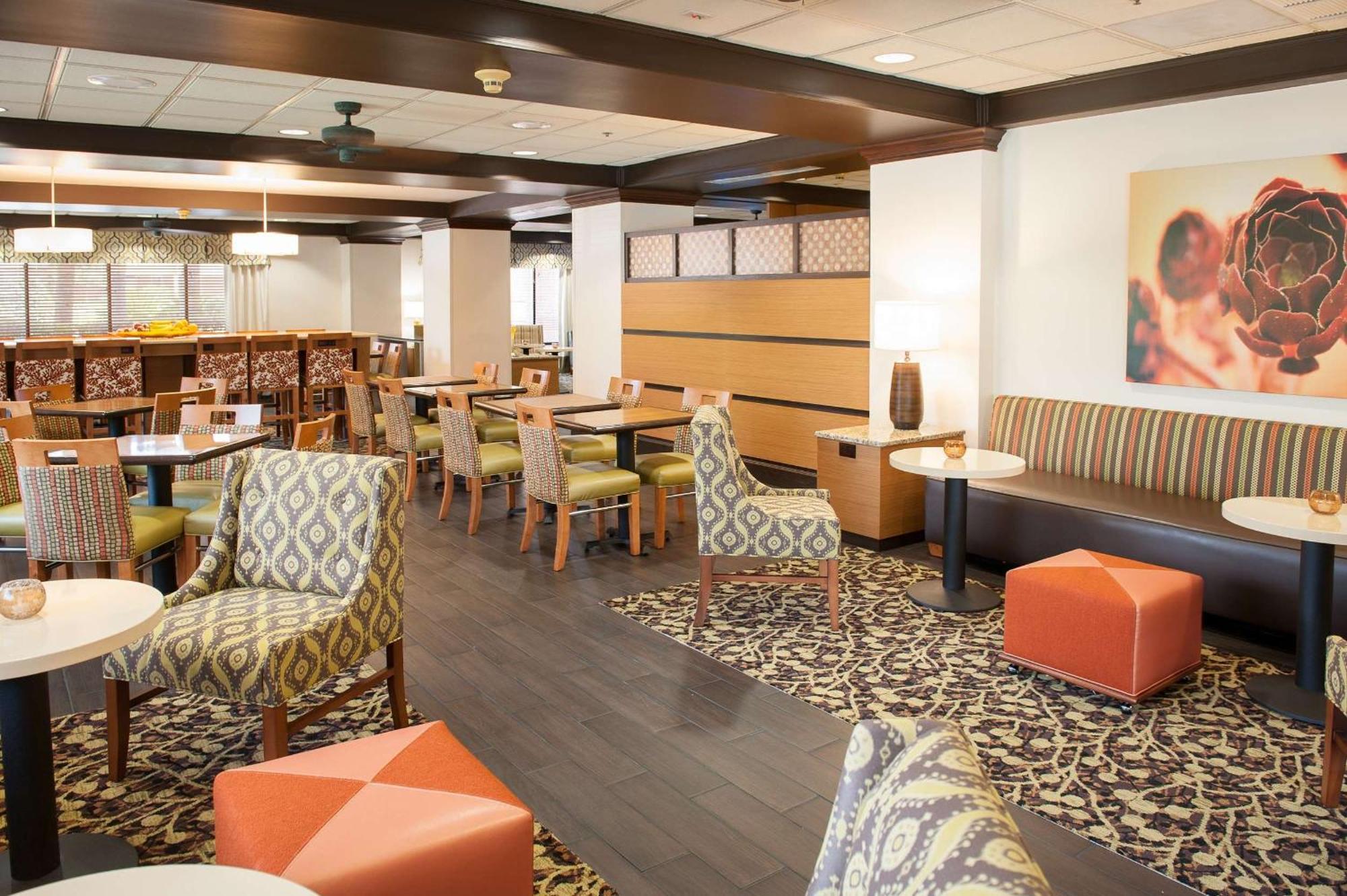 Hampton Inn Pensacola-Airport Exterior foto